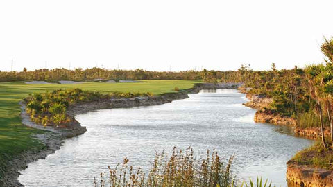 Playa Mujeres canal